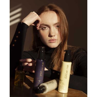 essence absolue rich nourishing hair oil-in-cream - hårpleje fra shu uemura art of hair | L'Oréal Partner Shop