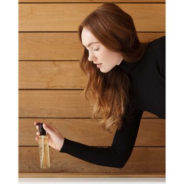 essence absolue nourishing protective hair oil - hårpleje fra shu uemura art of hair | L'Oréal Partner Shop