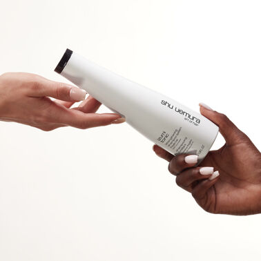 izumi tonic shampoo - hårpleje fra shu uemura art of hair | L'Oréal Partner Shop